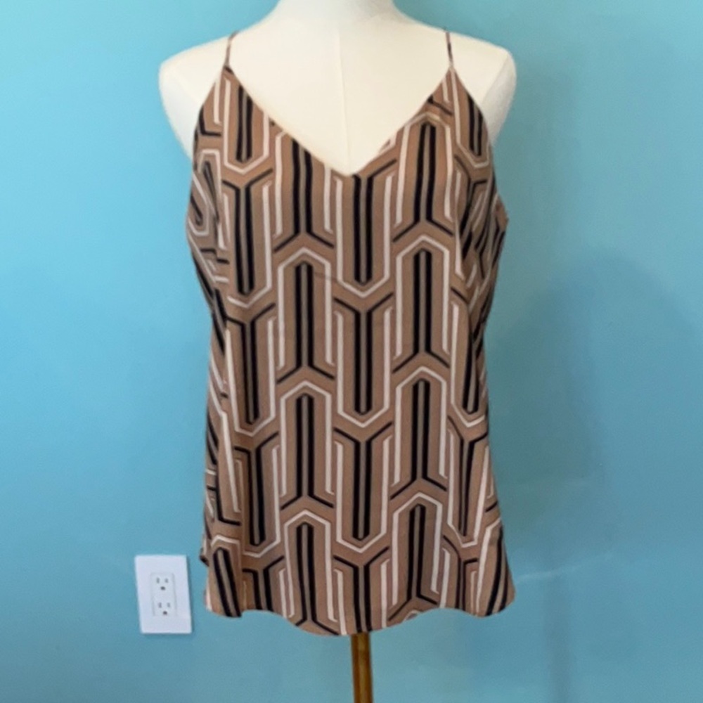 Express Geometric Patterned Tan Top brand new
